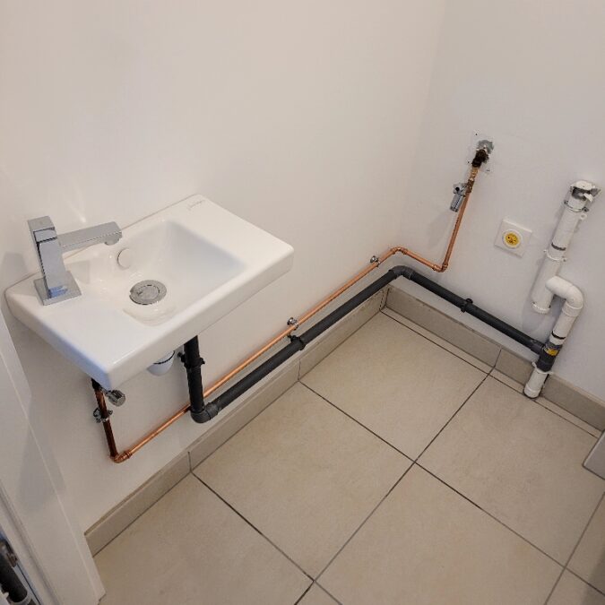 RESIZED_20230330_183119 675X675 | Atlantis Réalisation d’un lavabo avec création conduite à Strasbourg Ostwald